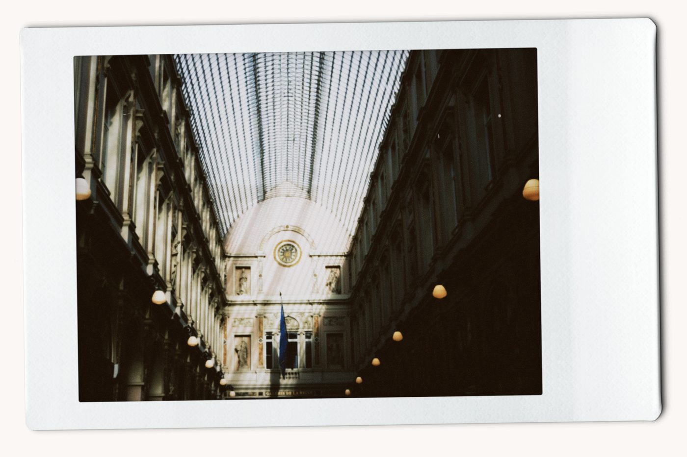 Brussels Galeries Royales, the photography behind the packaging